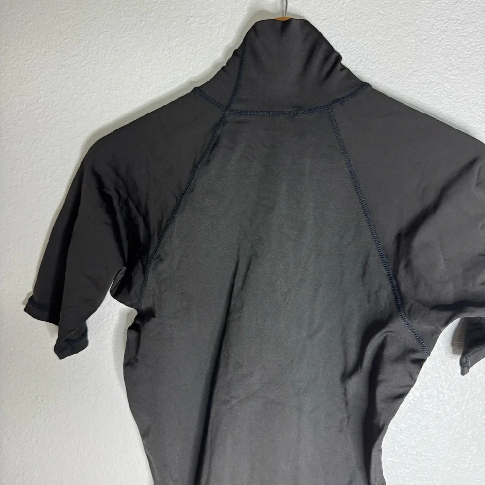 Quiksilver Black Rash Guard for Men Compression Fit Size L - Picture 3 of 9